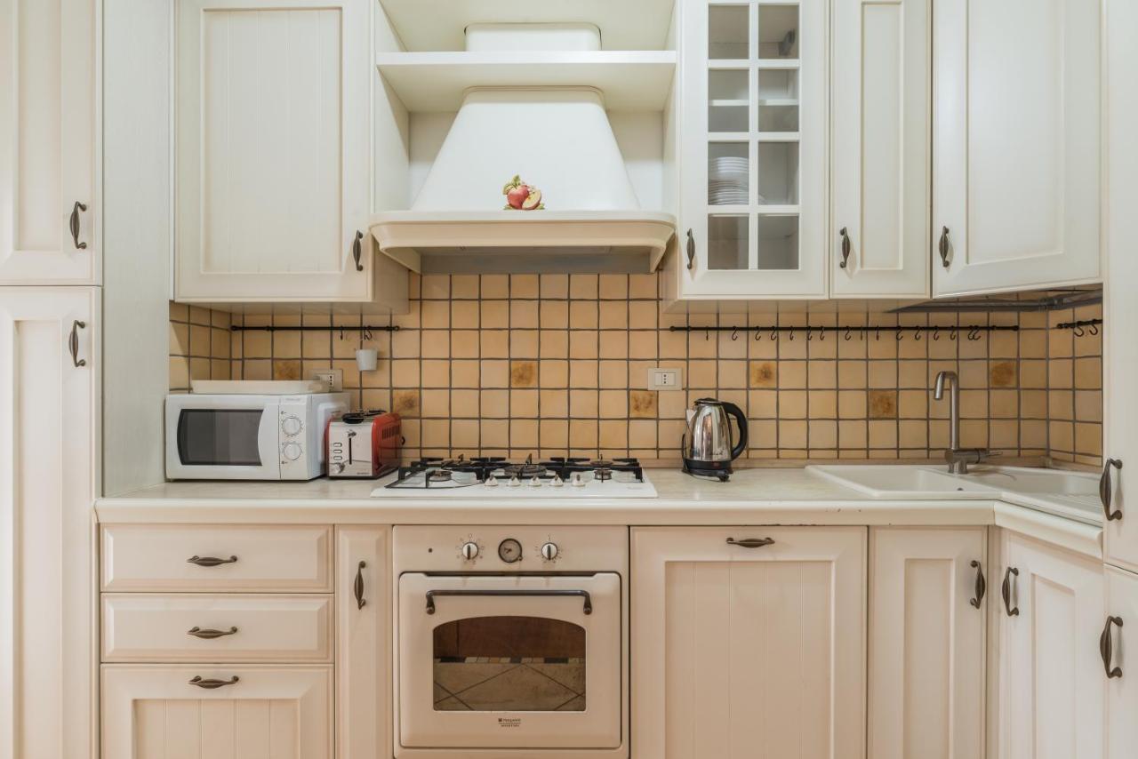 Appartement Bright 2 Bedroom And Balcony