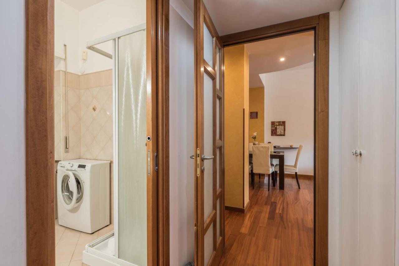 Bright 2 Bedroom And Balcony Appartement Rome