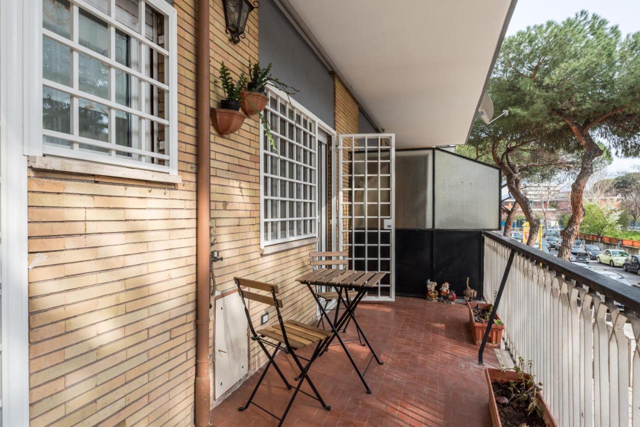 Appartement Bright 2 Bedroom And Balcony Rome