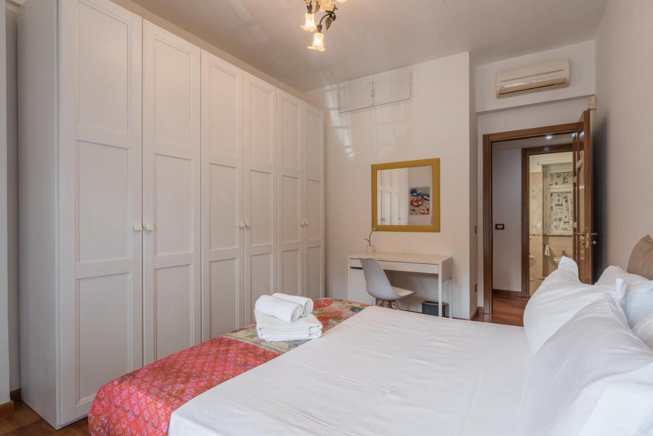 Bright 2 Bedroom And Balcony Appartement Rome
