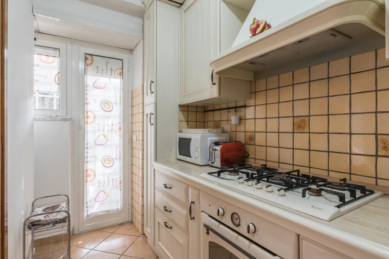 Appartement Bright 2 Bedroom And Balcony