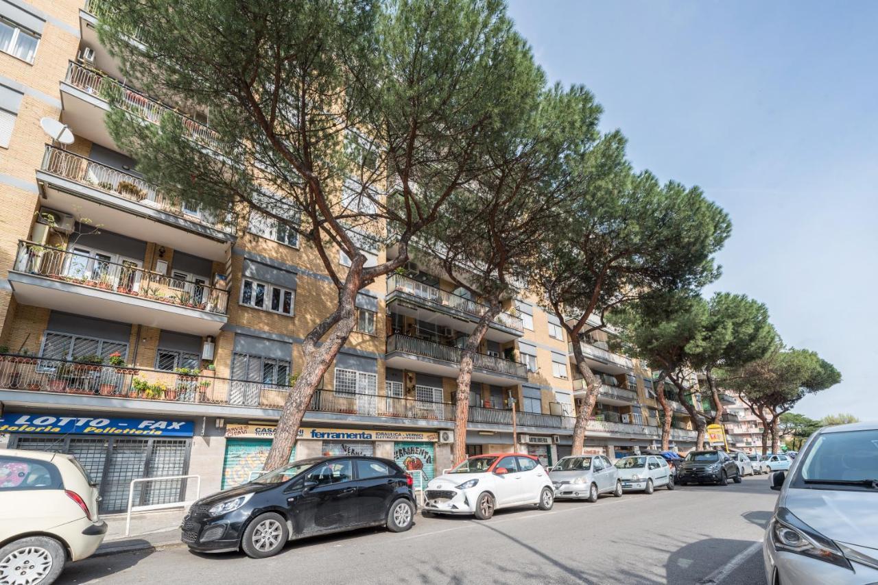 Bright 2 Bedroom And Balcony Appartement Rome